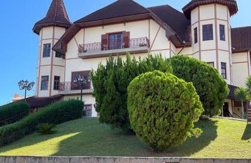 Vale dos Pinheiros Hotel | Chateau Palace