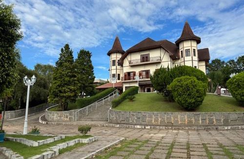 Vale dos Pinheiros Hotel | Chateau Palace