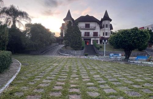 Vale dos Pinheiros Hotel | Chateau Palace