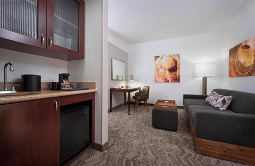 Napa House | CHECK IN AND WIND DOWN AT OUR NAPA VALLEY