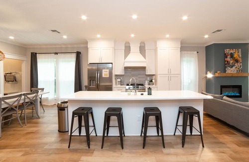 Old Town House | Cheerful 4 Bedroom Home in Downtown Depot District