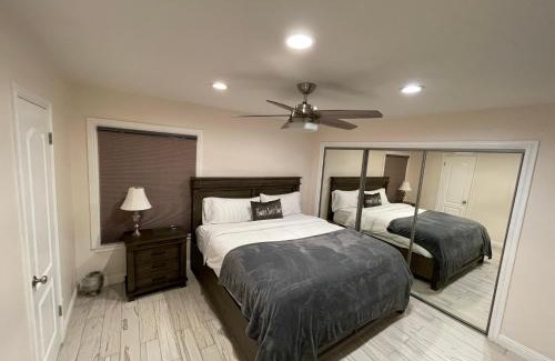 Canoga Park House | Cheerful, Beautifully Remodeled, Modern, Comfortable Home