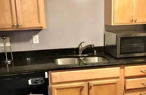 Decatur Cabin | Cheerful cabin, tucked away, for nature lovers.