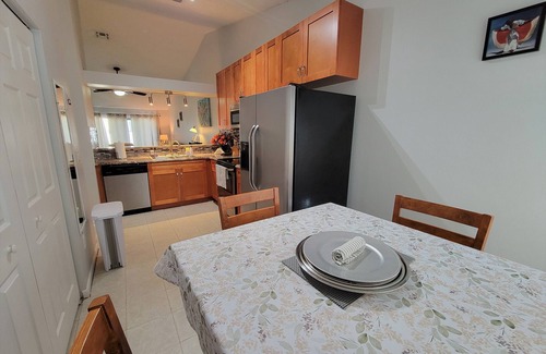 Clearwater House | Cheerful Clearwater Home