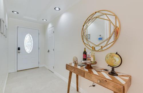 Bermuda Dunes House | Cheerful villa with Pool, Spa, & Private Pickleball Court!