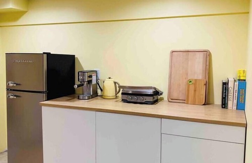 Highland Cabin | Cheese Wedge Cabin Idyllic Farm