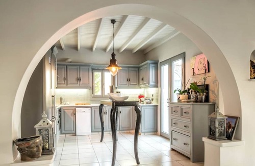 Ano Mera Villa | Chef included by Fantasia Villas: Elia Villas 35 bedrooms