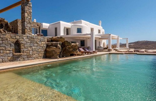 Ano Mera Villa | Chef included by Fantasia Villas: Elia Villas 35 bedrooms