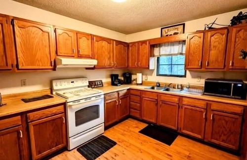 Chimney Rock Cabin | Cherokee Cabin Last Cabin up the Mountain Hot Tub on deck