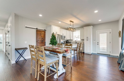 Morristown House | Cherokee Lake Retreat w/Views in Morristown!