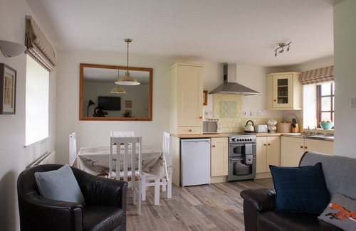 Fivemiletown Apartment | Cherry Courtyard Apartment at Blessingbourne Country Estate