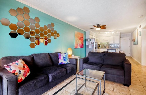 North Myrtle Beach Apartment | Cherry Grove Retreat & Sea Cabin