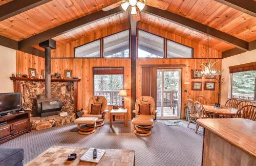 Country Club Estates House | Cherry Hills Cabin - Sleeps 6 No Pets Family Fun