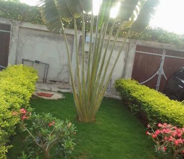 Abomey-Calavi Apartment | Chez Fèmi, route des pêches