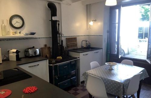 Charavines House | Chez Mamine, au coeur du village avec jardin