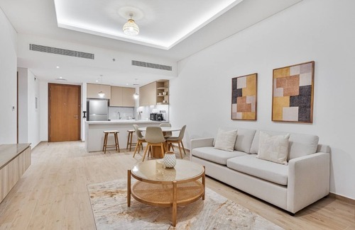 Al Wasl Apartment | Chic 1BR APT with Pool, Gym & Kid's Playground