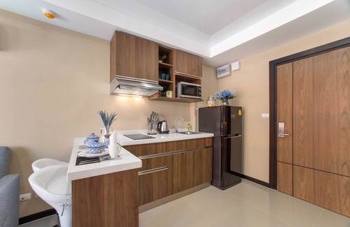 Nai Harn Apartment | Chic 1BR Condo Steps from Nai Harn S311