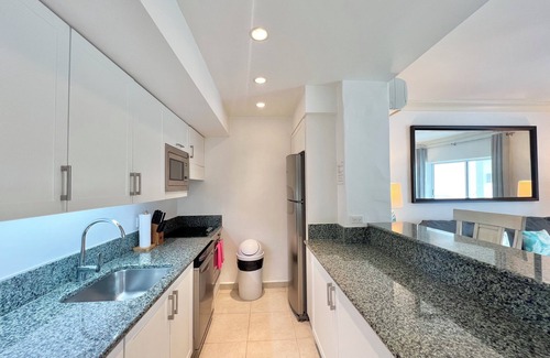 Porters Resort | Chic 2 bedroom 2 bathroom groundfloor beachfront unit, pool tennis WiFi GB110