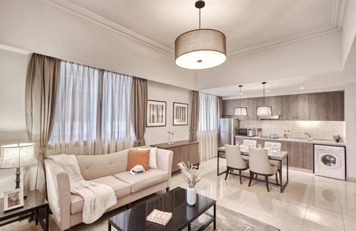 Somerset Apartment | Chic 2 BR at Penang Rd, 10 mins walk from Dhoby Ghaut MRT