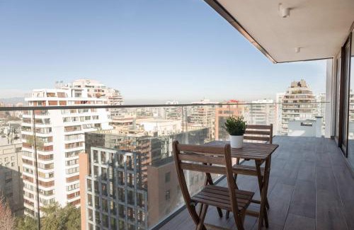 El Golf Apartment | Chic 2BR Haven in the Heart of Las Condes Oasis