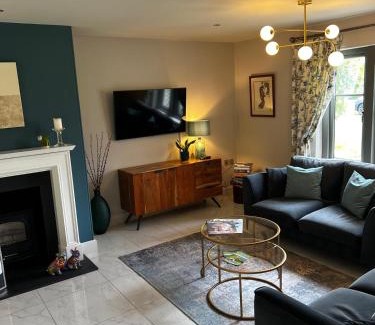 Enniskillen House | Chic Classy & Cosy at Lough Erne Golf Village and Resort