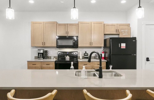 Dilworth Condo | Chic Condo in the Beautiful Rail District!