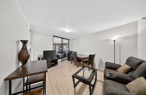 Downtown Honolulu Apartment | Chic DT Honolulu Executive Condo condo