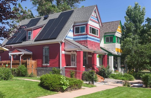 Cole Apartment | Chic Lower-Level Stay - Prime Walkable Locale