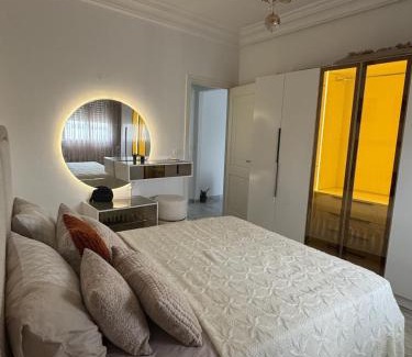 Cite Les Palmeraies Apartment | Chic & Modern Apartment with Underground Parking