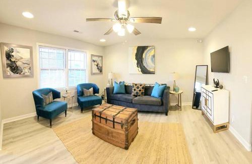 Goose Creek Villa | Chic Oasis: 3BR, 2BA, Private Deck