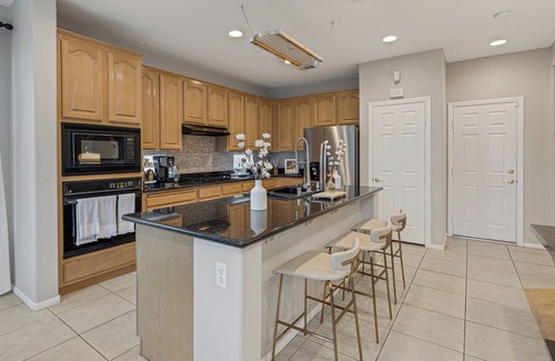 Spring Valley House | Chic & Spacious 5BD Summerlin South Villa + Private Pool & Hot Tub