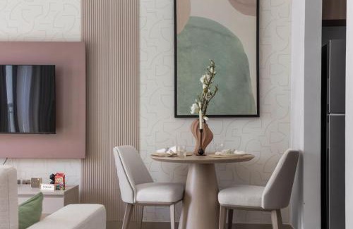 Abu Dhabi Apartment | Chic Studio By Sweet Stays, Yas! F1, Parks & Golf