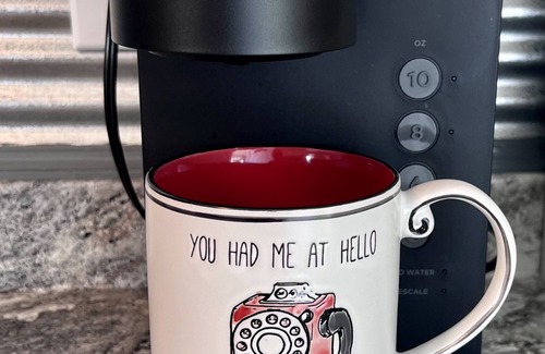 Cave City House | Chillin Time is a cozy pet friendly home 6 miles from Mammoth cave!