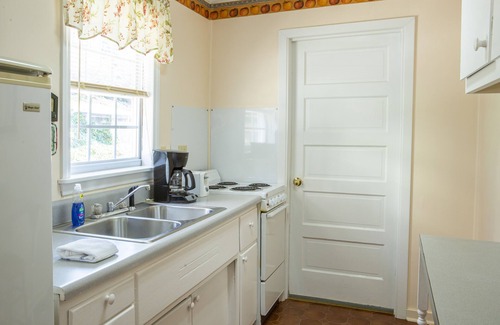 Lake Lure Hotel | Chimney Rock Inn