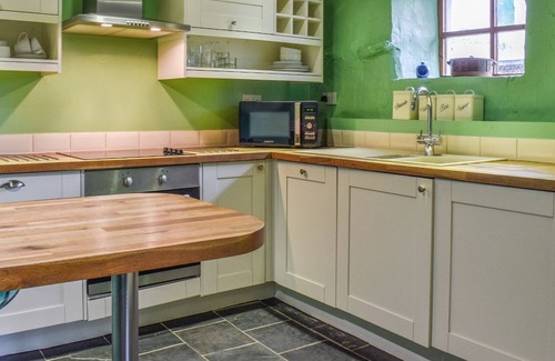 Grange-over-Sands Cottage | Chocolate box cottage within the grounds of a traditional farmhouse.