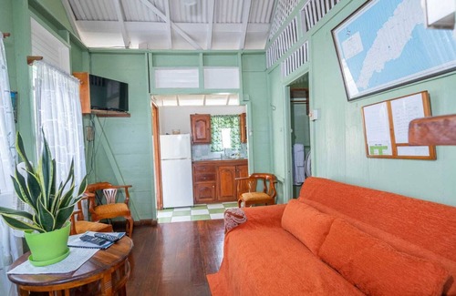 Charlotteville House | CHOLSON CHALETS LIMITED