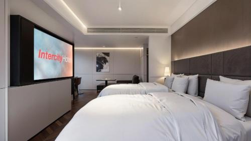 Yuzhong Hotel | Chongqing Jiefangbei Pedestrian Street Intercity Hotel