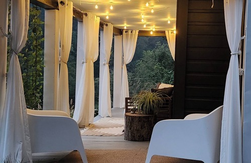 Chimney Rock House | Chow Phun Palace, it's cool, it's quirky and it's beautiful.book today!