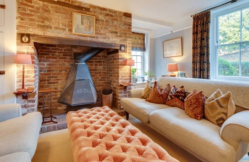 Barham House | Church Cottage in Canterbury