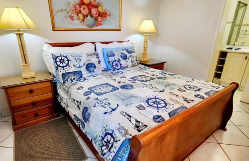 Ramsgate Beach Apartment | Cicada 5 - 8 Sleeper - Overlooking Ramsgate Lagoon!