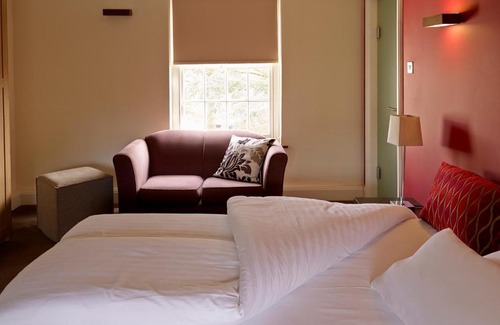 Enderby Hotel | Cini