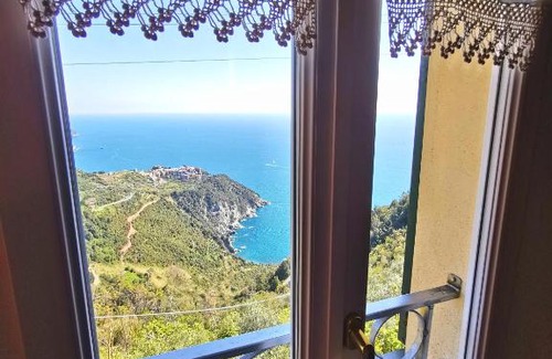 San Bernardino Apartment | Cinque Terre Sea View