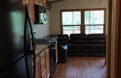 Bausman Resort | Circle M Camping Resort Screened Park Model