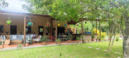 Utica House | CisneCisneros