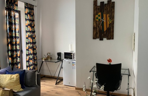 Praia House | City Center Luxurious Suite (Techa’s Place)
