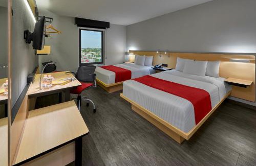 Salamanca Hotel | City Express by Marriott Salamanca