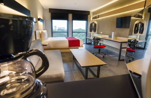 Cali Hotel | City Express Plus by Marriott Cali Colombia