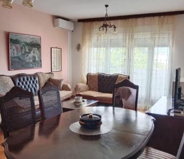 Niksic Apartment | City Payton
