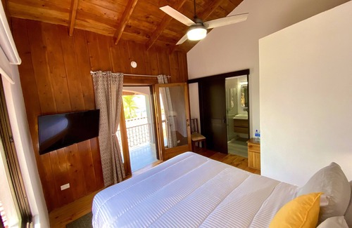 San Isidro Bed & Breakfast | City view for a cozy Bedroom for Two