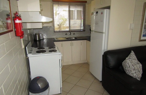 Melville Apartment | Clan Ranald Unit 2 ~ Short walk to all amenities! UNLIMITED FREE WI-FI!